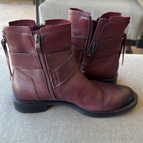 ECCO Women's Shape 25 Buckle Ankle Boot, Bordeaux, 37 M NWOB - Picture 2 of 4
